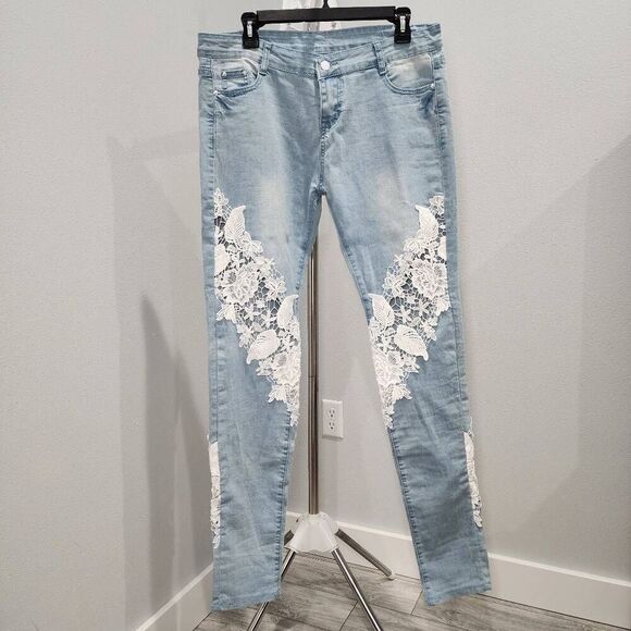 Women's Size 3XL Light Blue Jeans With Lace See Through Sides - Picture 1 of 7
